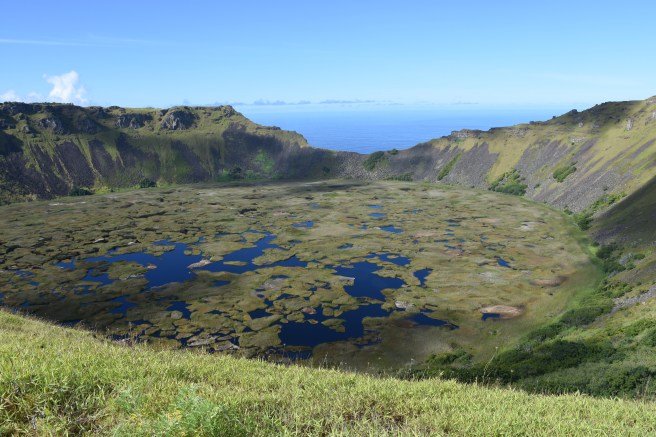 10 Orongo crater lake
